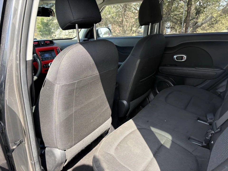 2018 Kia Soul - Image 12 of 21