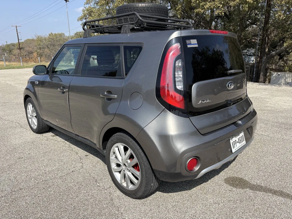 2018 Kia Soul - Image 7 of 21