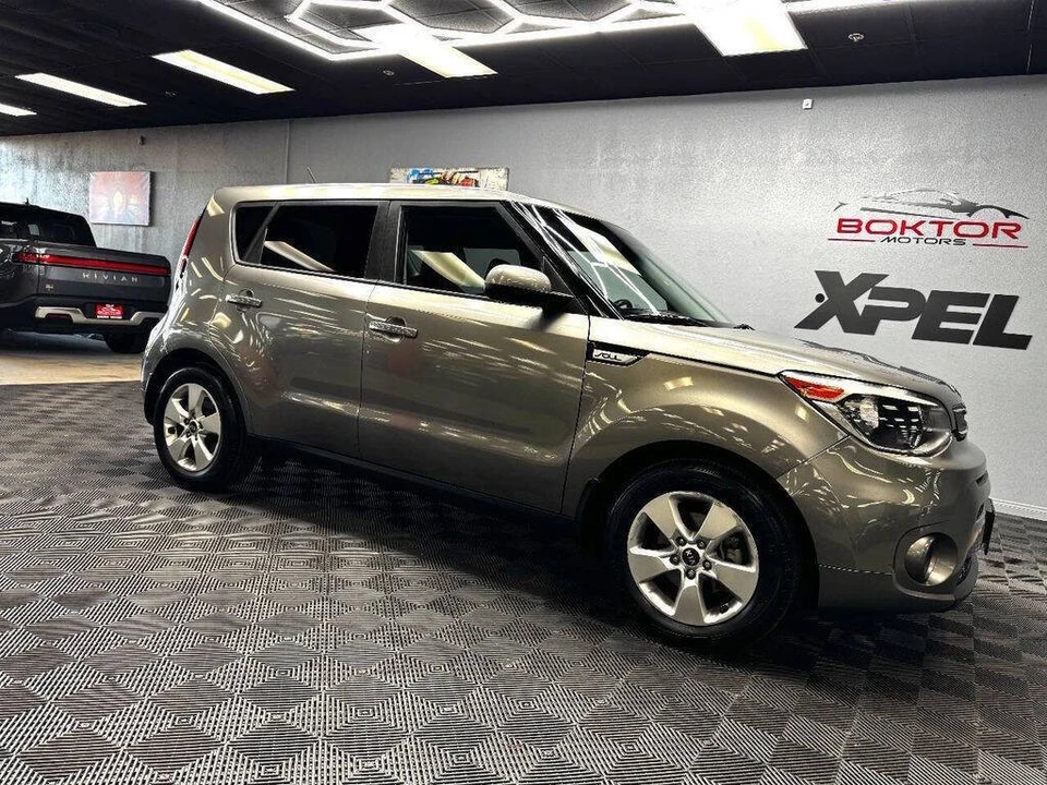 2018 Kia Soul - Image 2 of 21