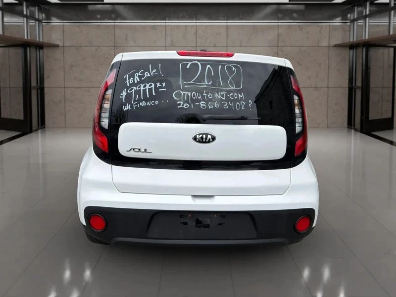 2018 Kia Soul - Image 7 of 12