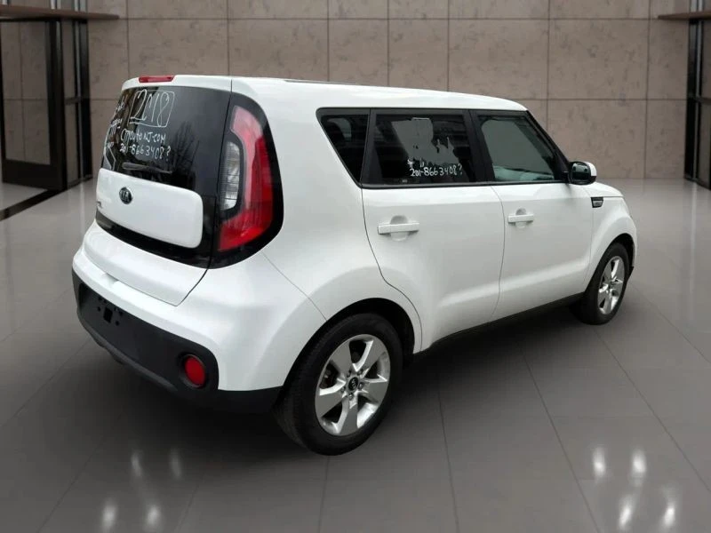 2018 Kia Soul - Image 5 of 12