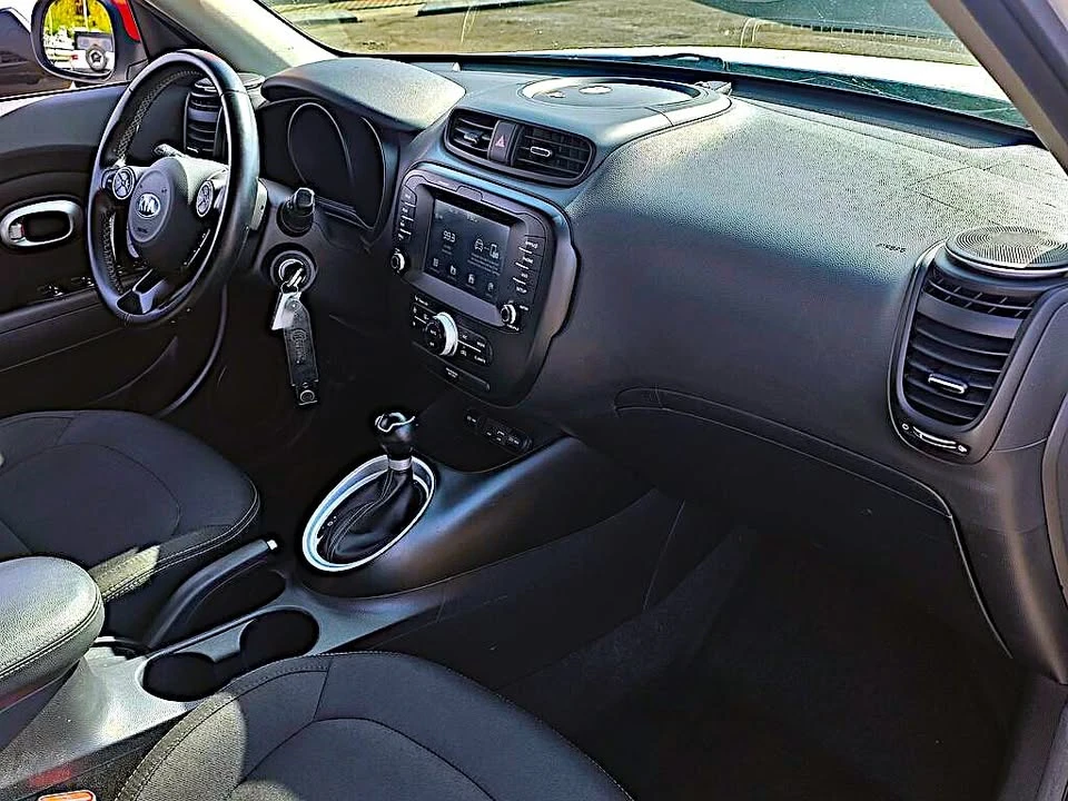 2018 Kia Soul - Image 5 of 15