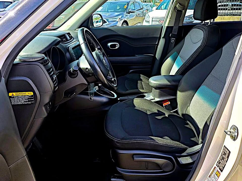 2018 Kia Soul - Image 7 of 15