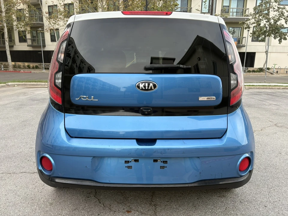 2018 Kia Soul - Image 7 of 21