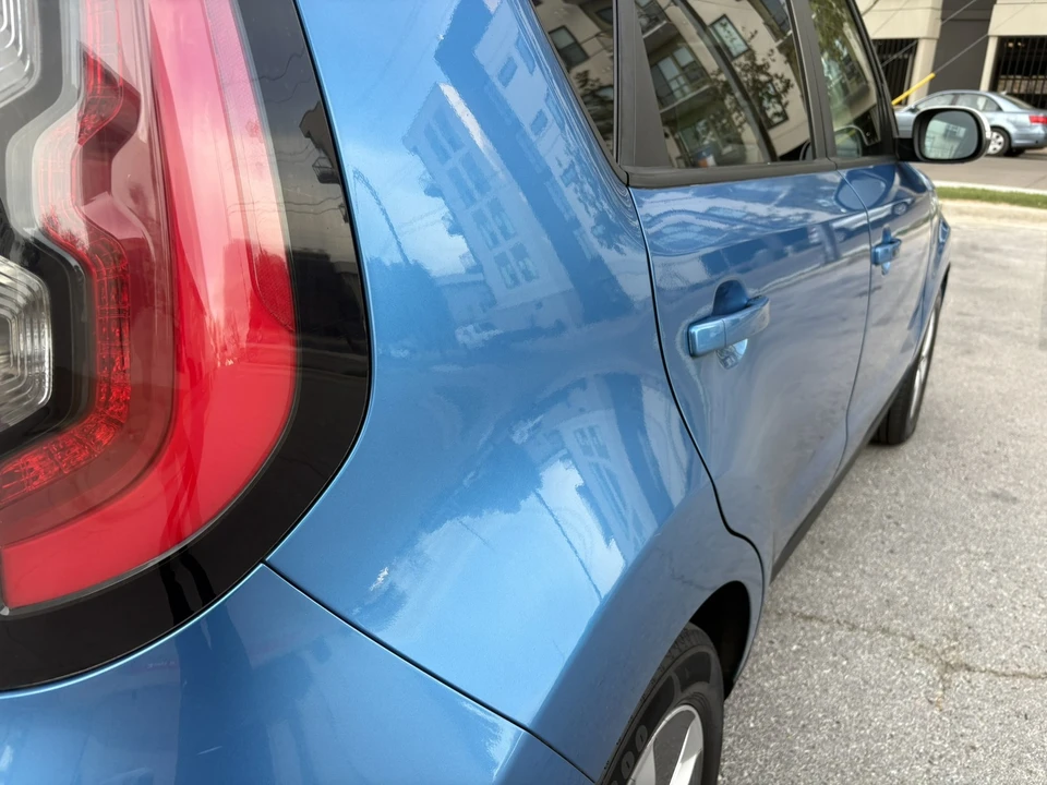 2018 Kia Soul - Image 8 of 21