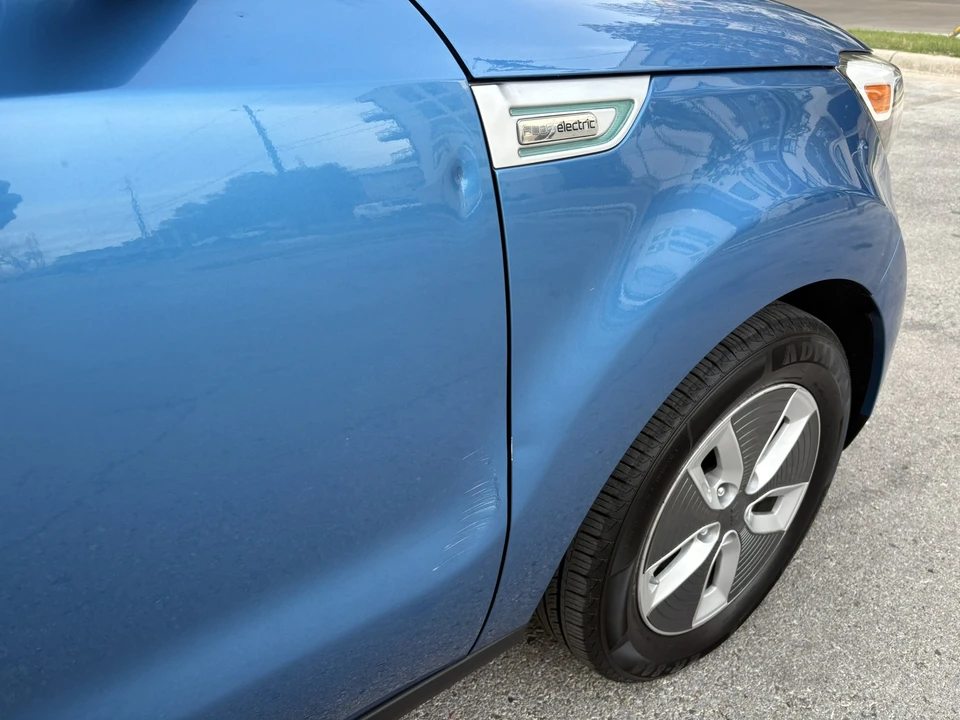 2018 Kia Soul - Image 11 of 21