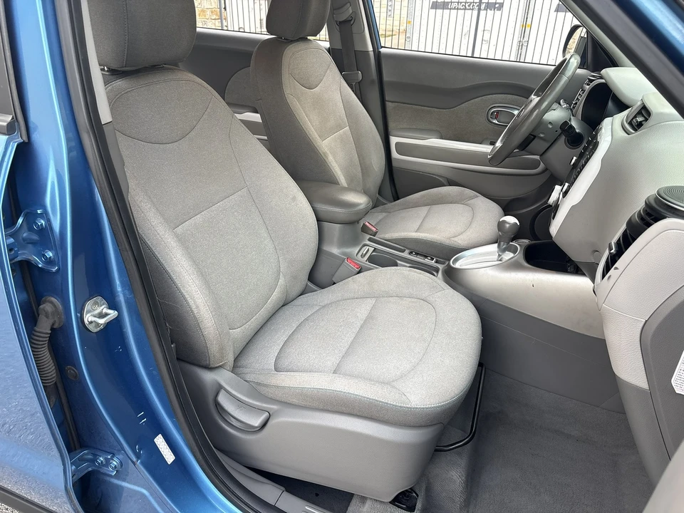 2018 Kia Soul - Image 19 of 21