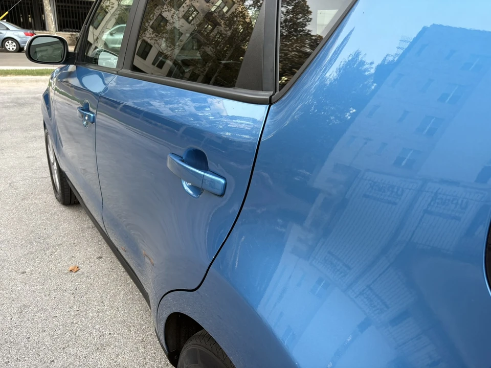 2018 Kia Soul - Image 6 of 21
