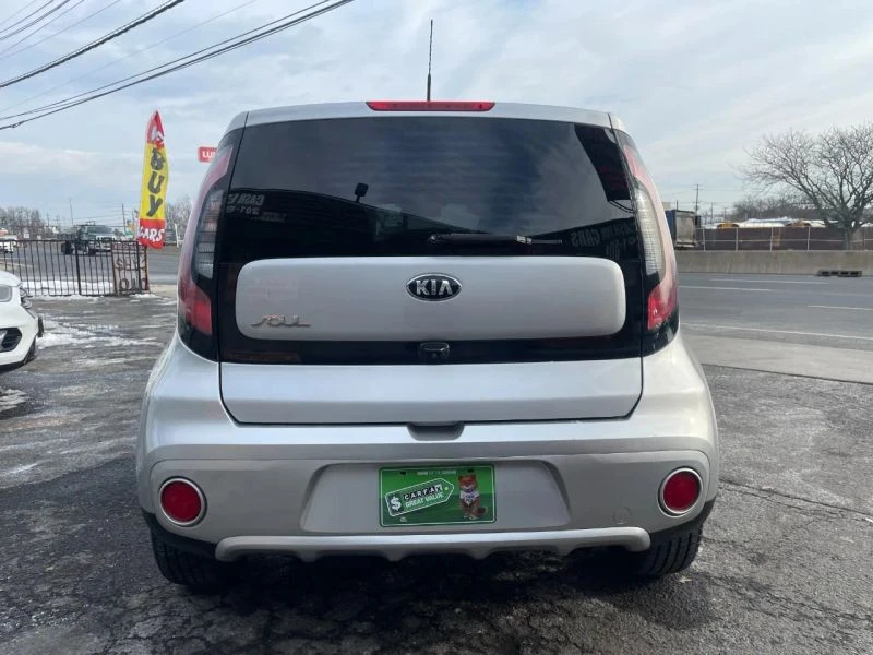 2018 Kia Soul - Image 7 of 12