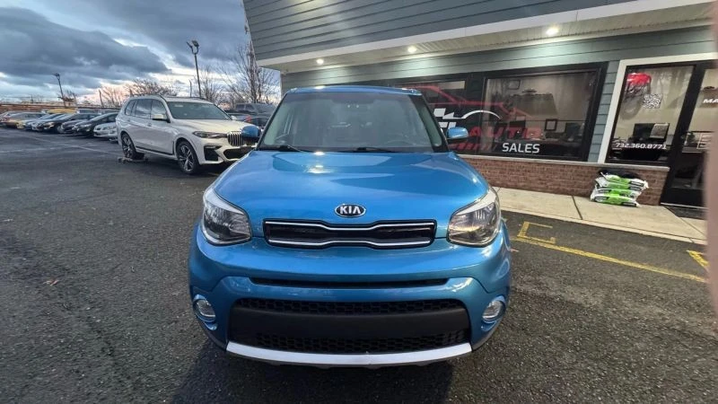2018 Kia Soul - Image 2 of 12