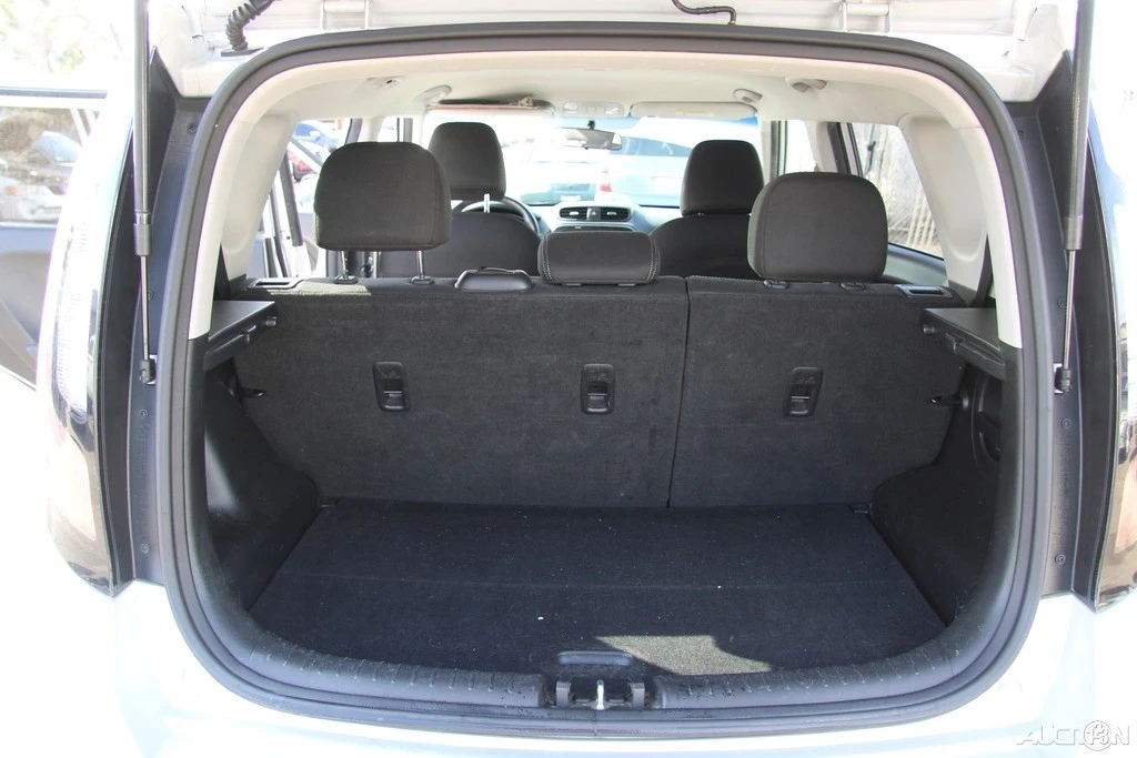2018 Kia Soul - Image 20 of 21