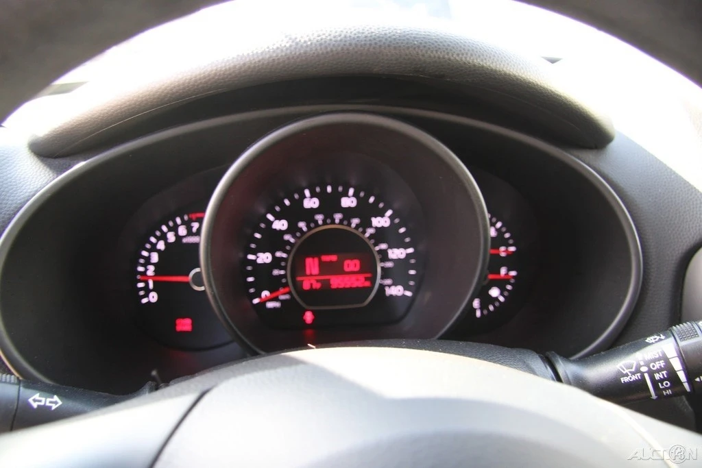 2018 Kia Soul - Image 14 of 21