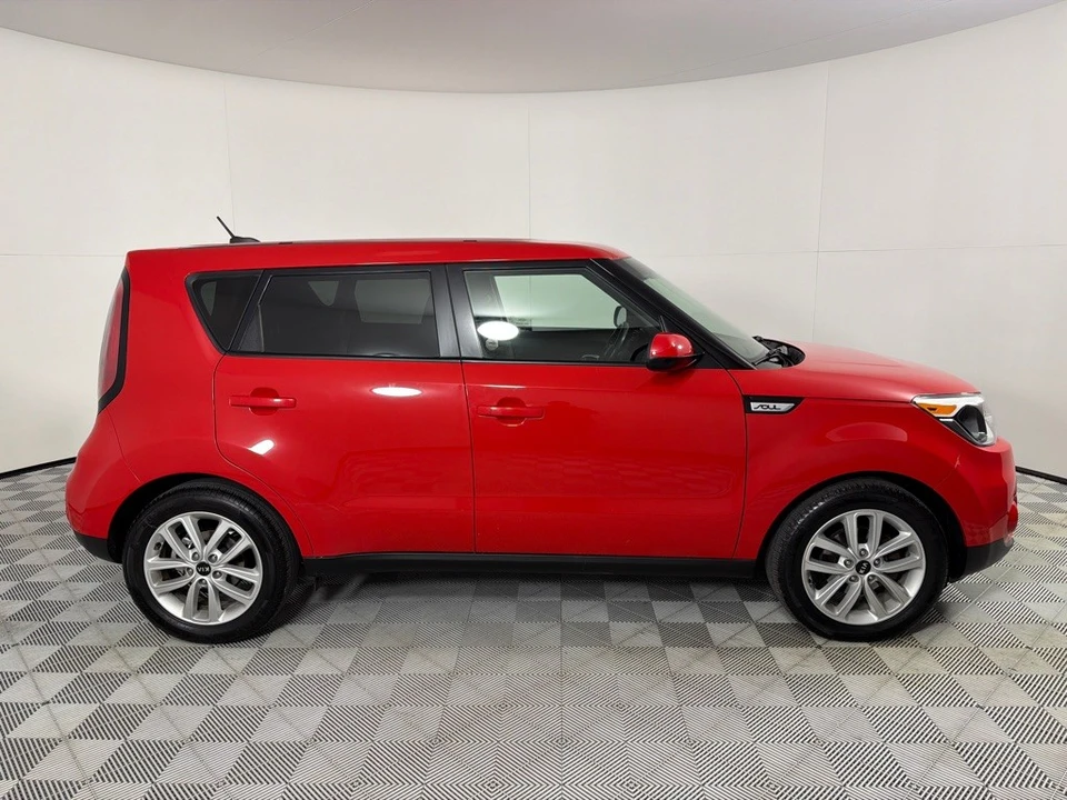 2018 Kia Soul - Image 4 of 21