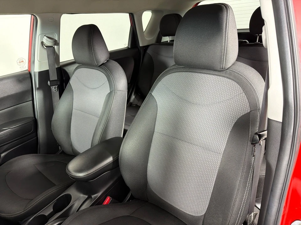 2018 Kia Soul - Image 11 of 21