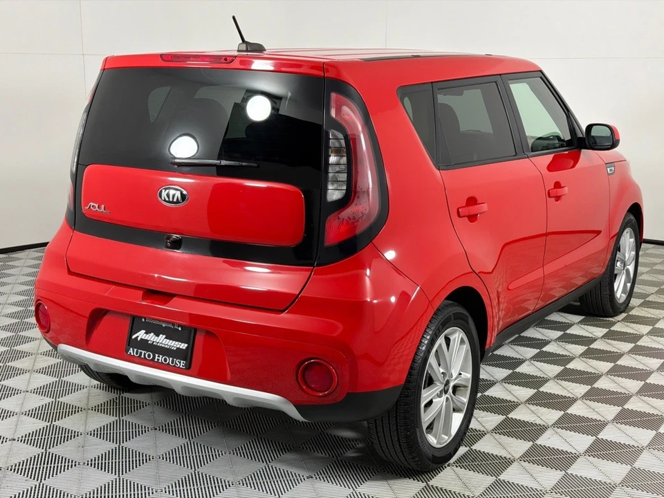 2018 Kia Soul - Image 5 of 12