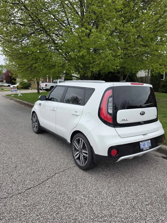 2018 Kia Soul - Image 4 of 9