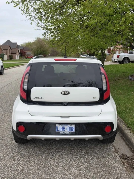 2018 Kia Soul - Image 3 of 9