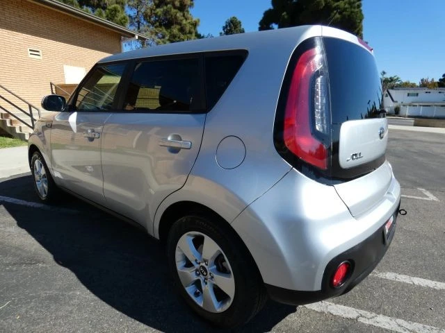 2018 Kia Soul - Image 12 of 21