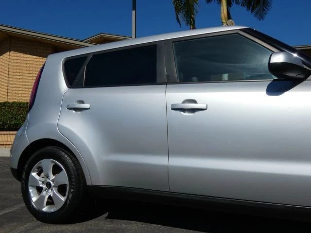 2018 Kia Soul - Image 6 of 21