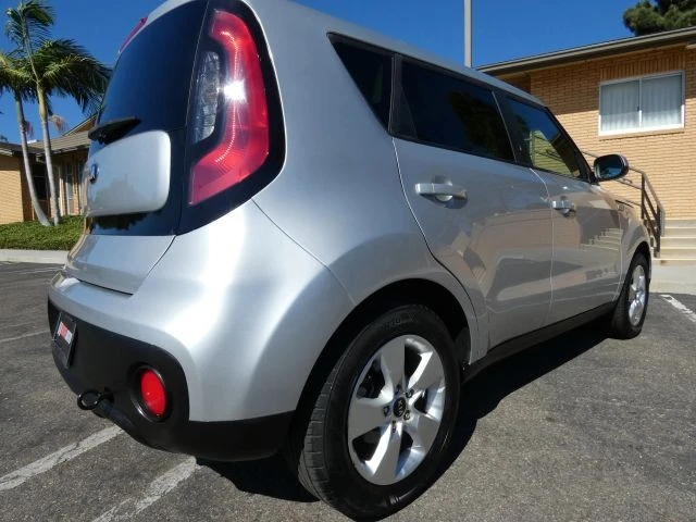 2018 Kia Soul - Image 8 of 21