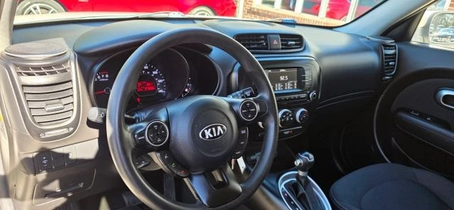 2018 Kia Soul - Image 12 of 21