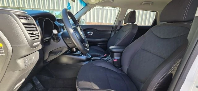 2018 Kia Soul - Image 11 of 21