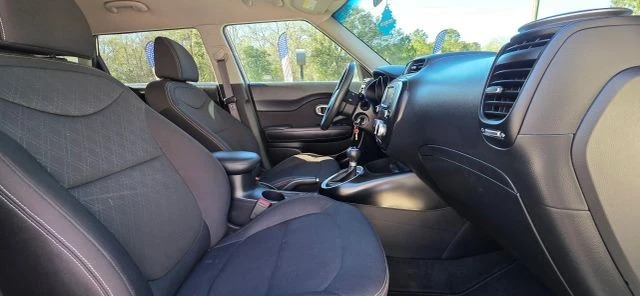 2018 Kia Soul - Image 15 of 21