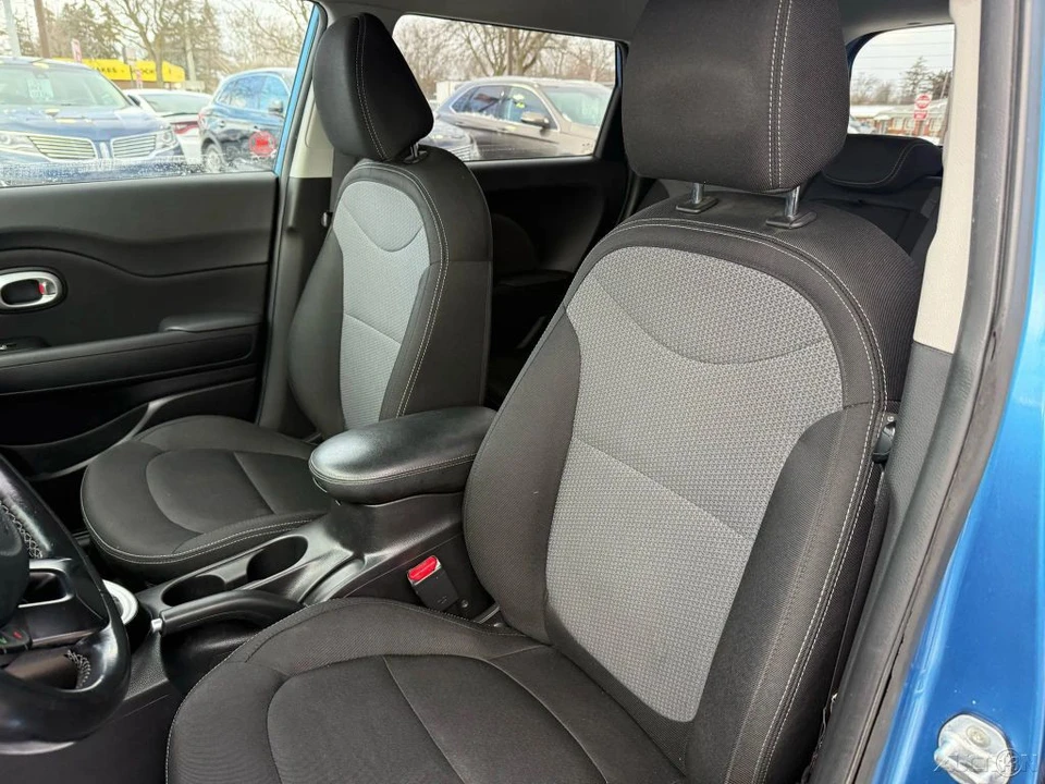 2018 Kia Soul - Image 14 of 21