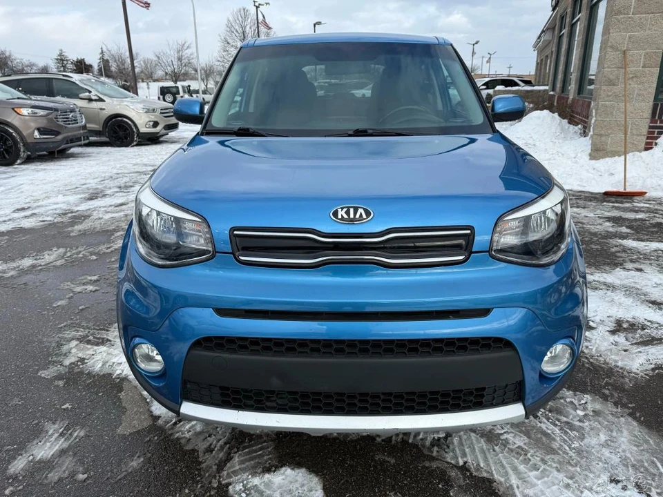 2018 Kia Soul - Image 2 of 12