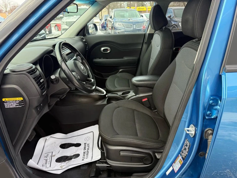 2018 Kia Soul - Image 13 of 21