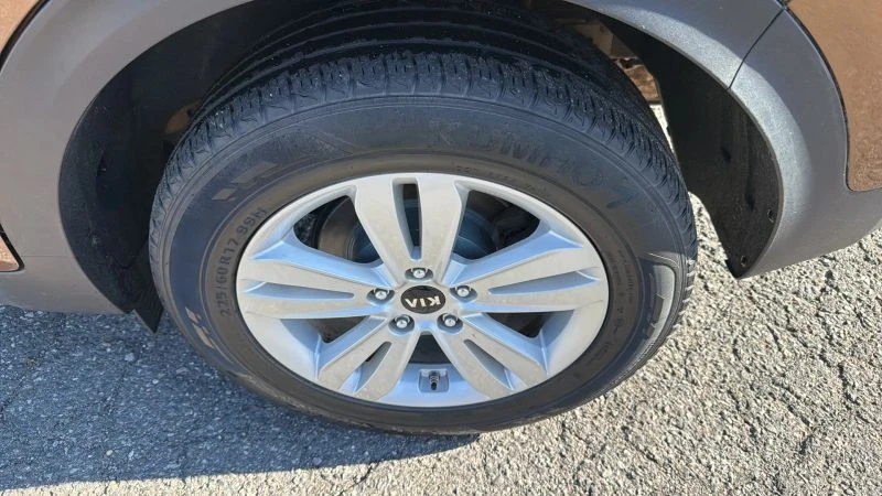 2018 Kia Sportage - Image 9 of 12