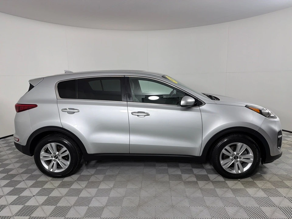 2018 Kia Sportage - Image 4 of 12