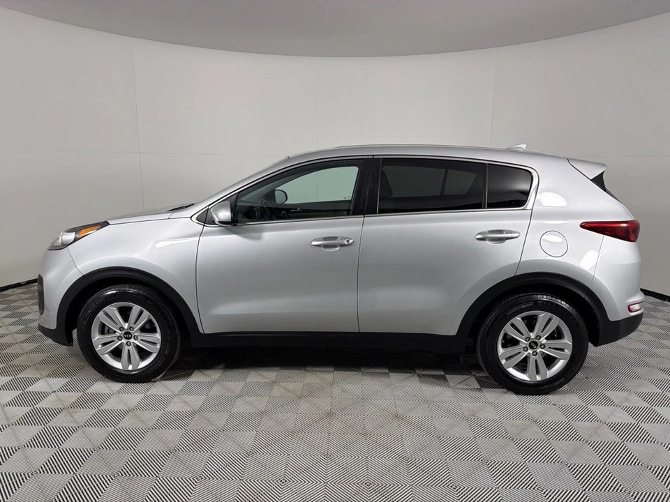 2018 Kia Sportage - Image 8 of 12