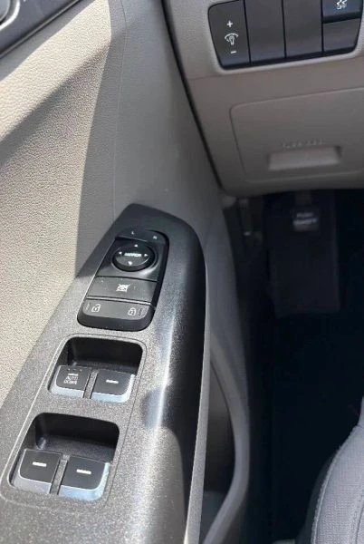 2018 Kia Sportage - Image 11 of 12
