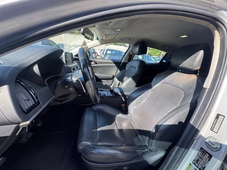 2018 Kia Stinger - Image 14 of 20