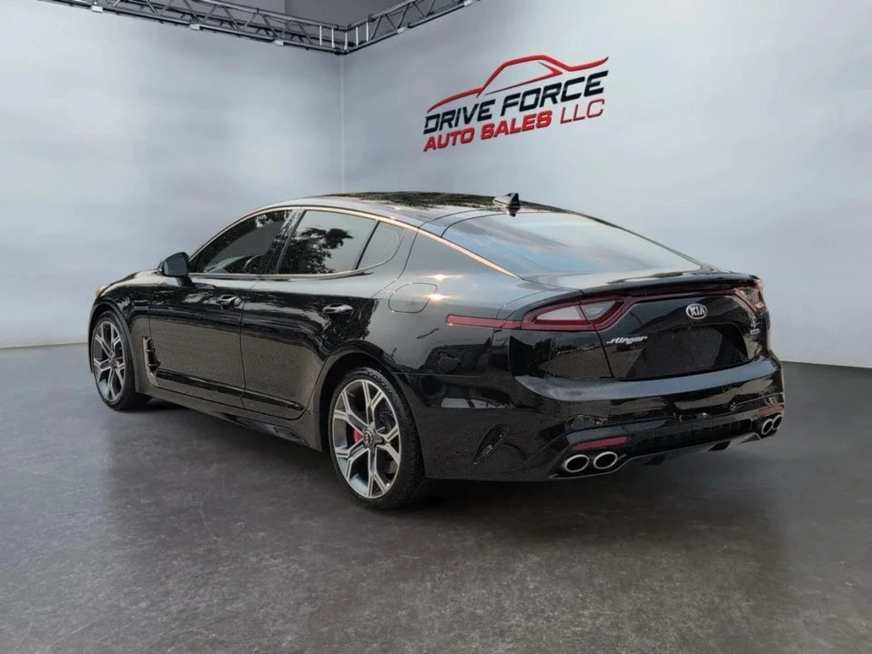 2018 Kia Stinger - Image 2 of 13