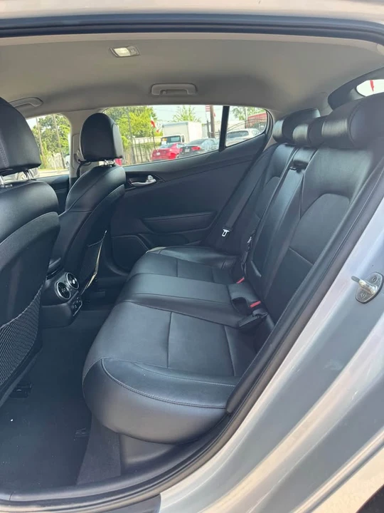 2018 Kia Stinger - Image 6 of 9