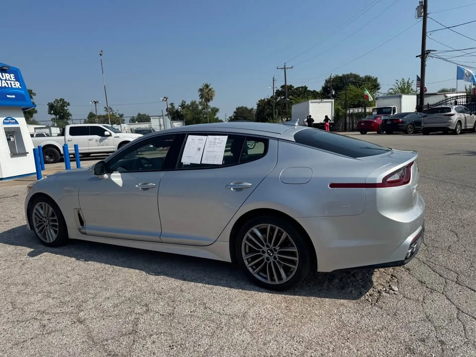 2018 Kia Stinger - Image 3 of 9