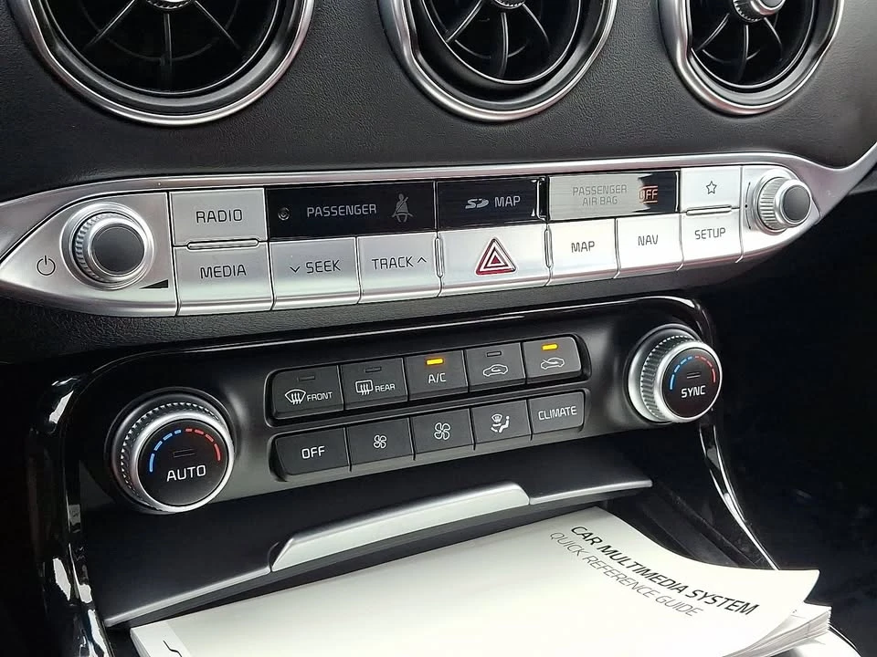2018 Kia Stinger - Image 11 of 14