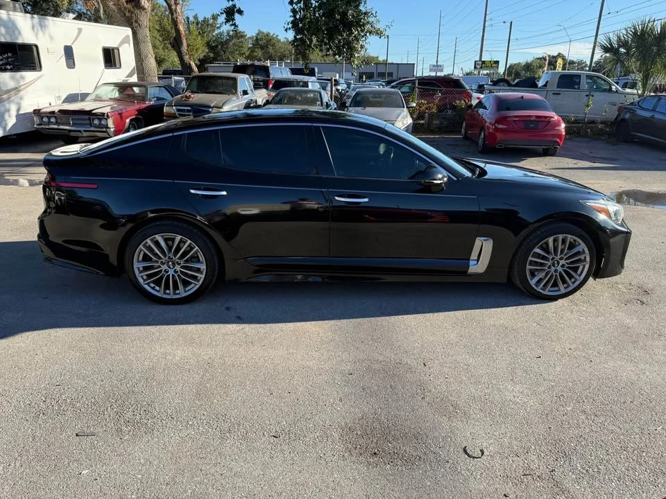 2018 Kia Stinger - Image 2 of 8