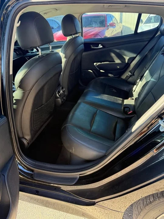 2018 Kia Stinger - Image 6 of 8