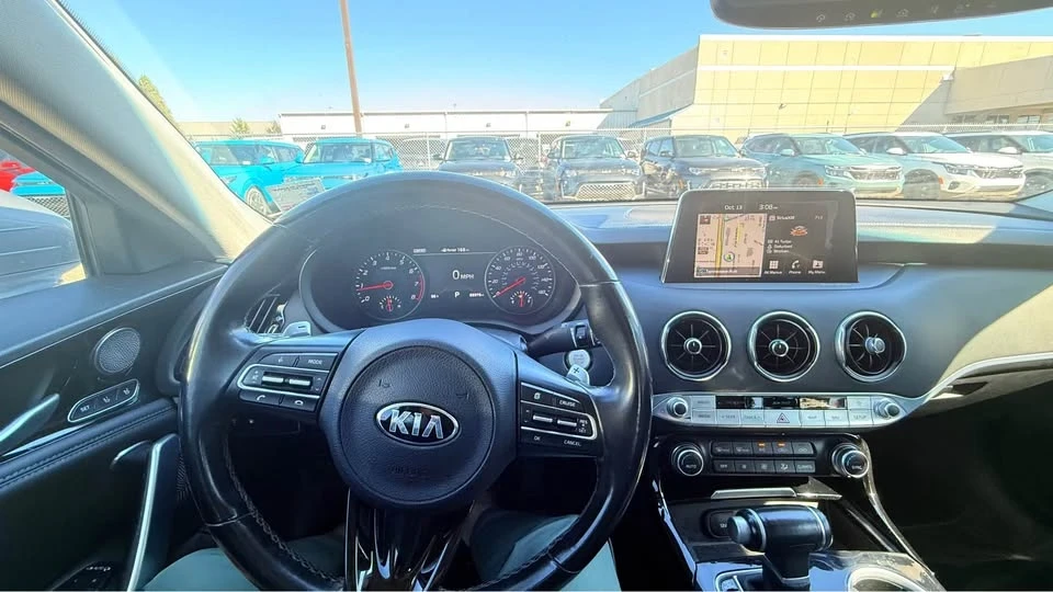2018 Kia Stinger - Image 3 of 9