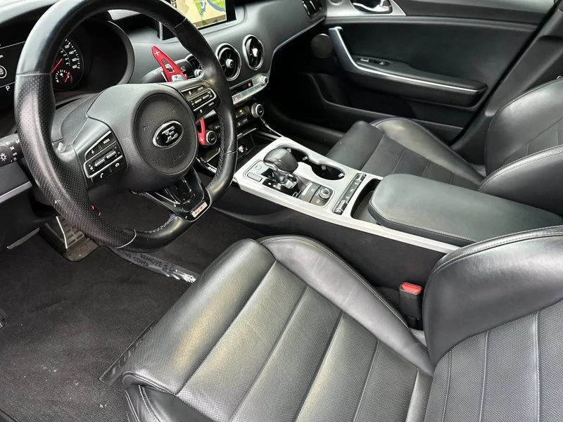 2018 Kia Stinger - Image 9 of 19