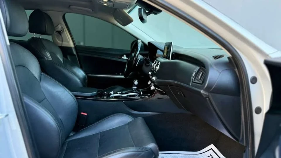 2018 Kia Stinger - Image 12 of 19