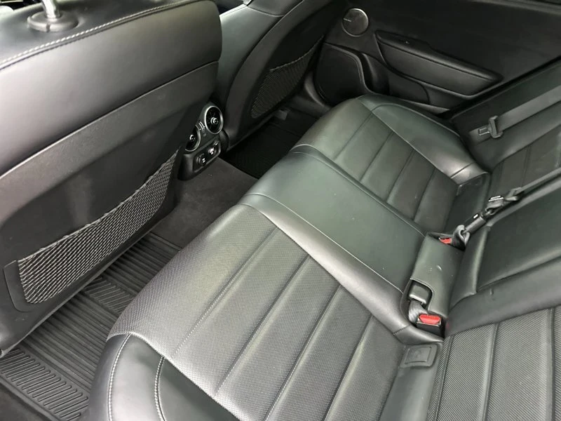 2018 Kia Stinger - Image 11 of 19