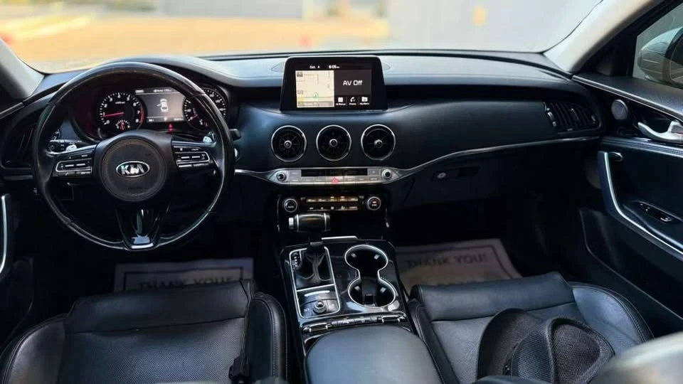 2018 Kia Stinger - Image 8 of 19