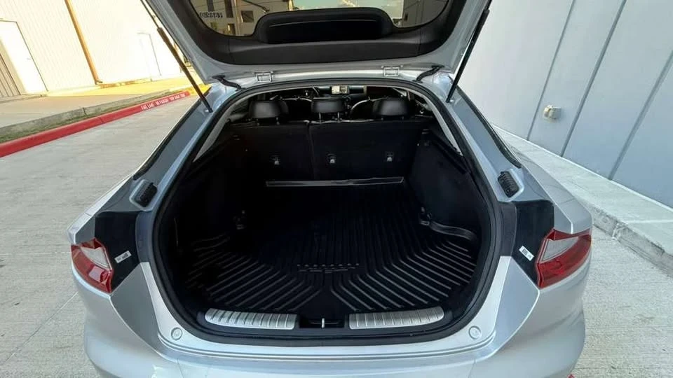 2018 Kia Stinger - Image 17 of 19