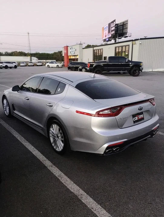 2018 Kia Stinger - Image 8 of 11