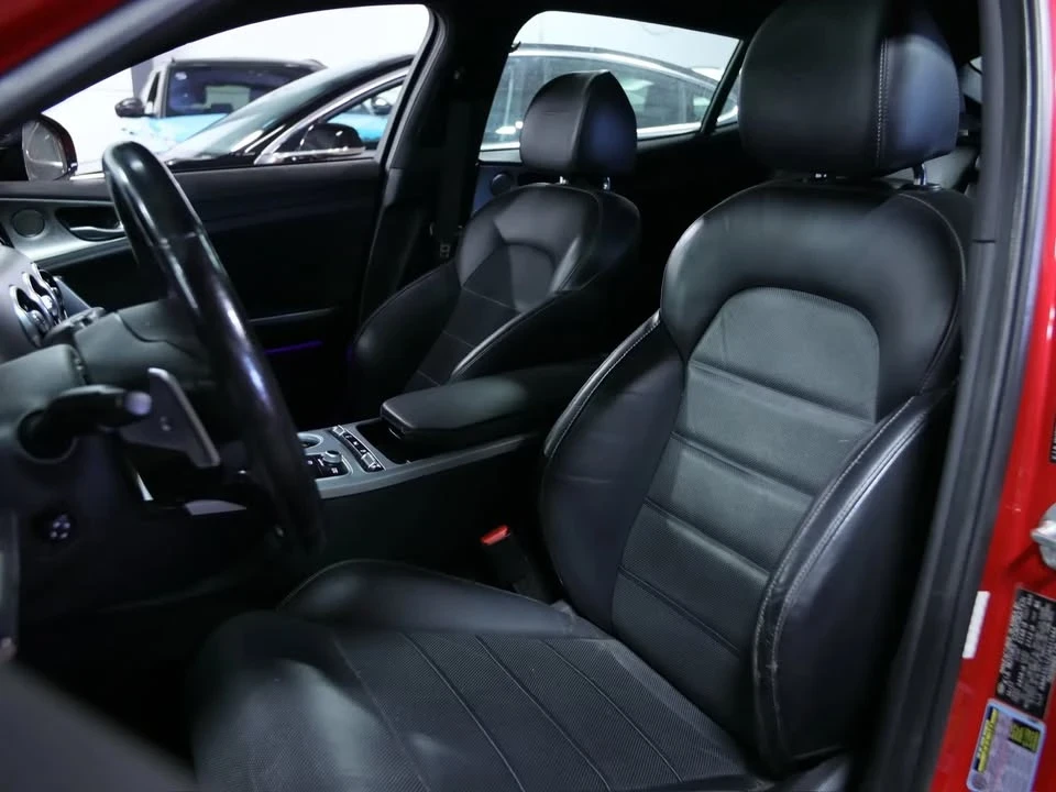 2018 Kia Stinger - Image 6 of 9
