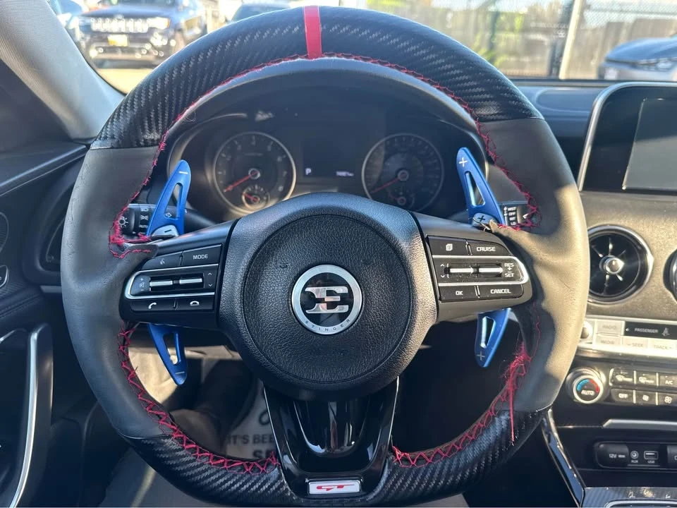 2018 Kia Stinger - Image 16 of 19